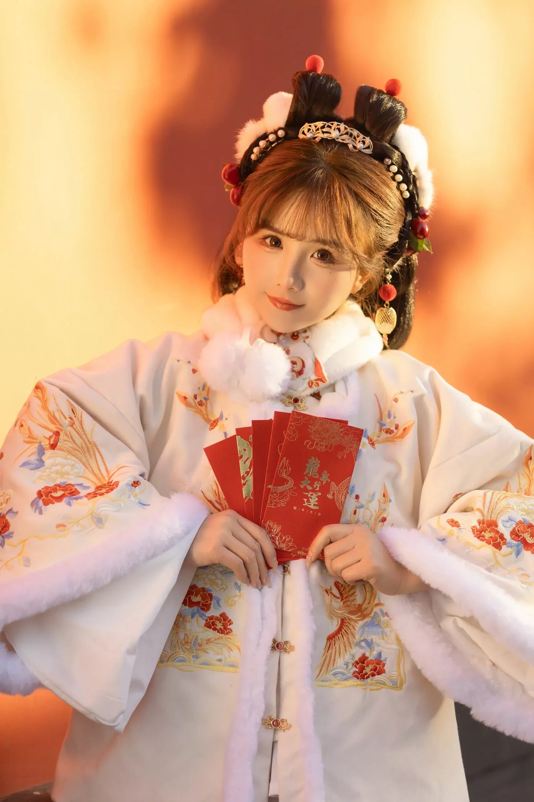 The Splendor of Hanfu Accessories:A Journey into Traditional Chinese Jewelry and Ornamentation The Splendor of Hanfu Accessories:A Journey into Traditional Chinese Jewelry and Ornamentation