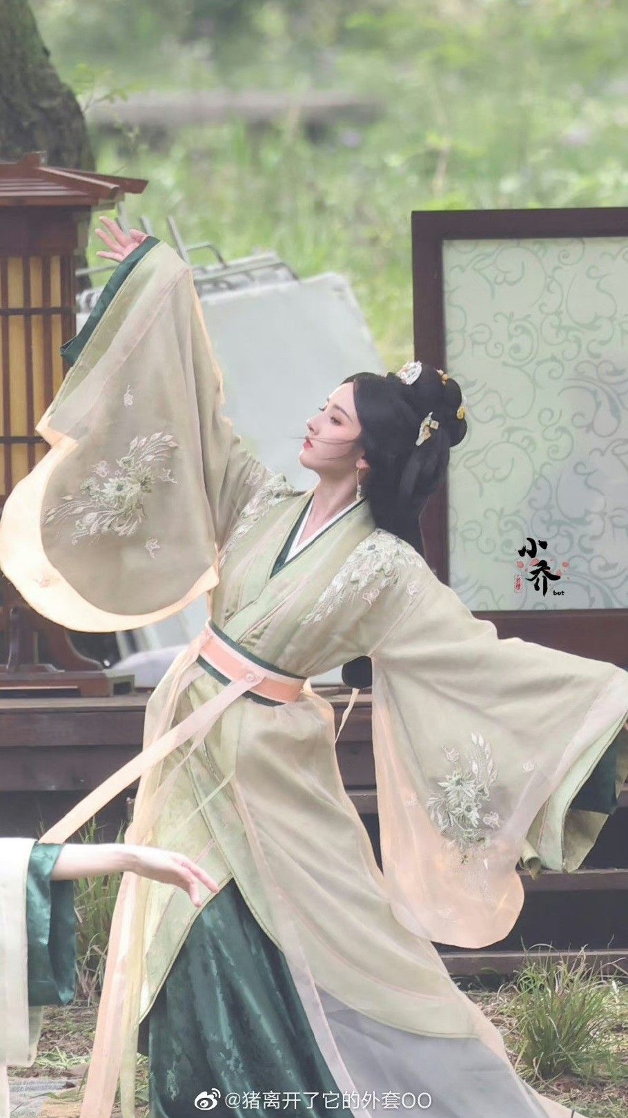 Winter Cheongsam:A Traditional Elegance in Cold Weather