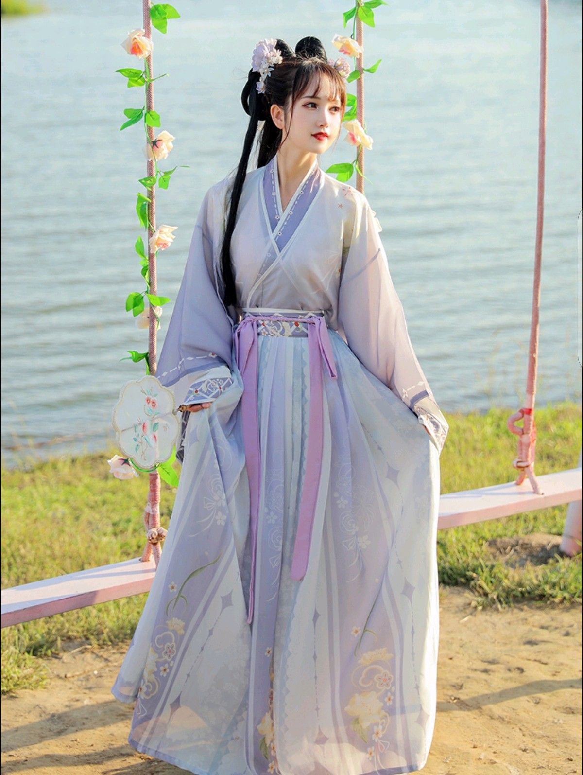 The Little Girl in Traditional Chinese Hanfu:A 10-Year-Olds Journey into Cultural Elegance The Little Girl in Traditional Chinese Hanfu:A 10-Year-Olds Journey into Cultural Elegance