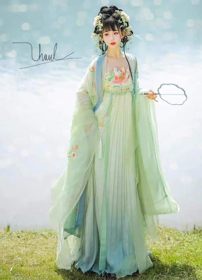 Two-Year-Old Girls Traditional Chinese Dress:The Evolution of Hanfu Fashion Two-Year-Old Girls Traditional Chinese Dress:The Evolution of Hanfu Fashion
