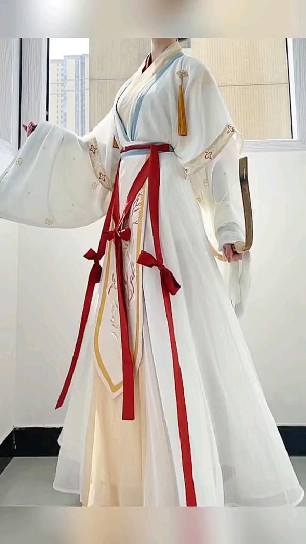 Ancient Dance Costume for Girls:A Journey into the World of Traditional Chinese Dance Attire Ancient Dance Costume for Girls:A Journey into the World of Traditional Chinese Dance Attire