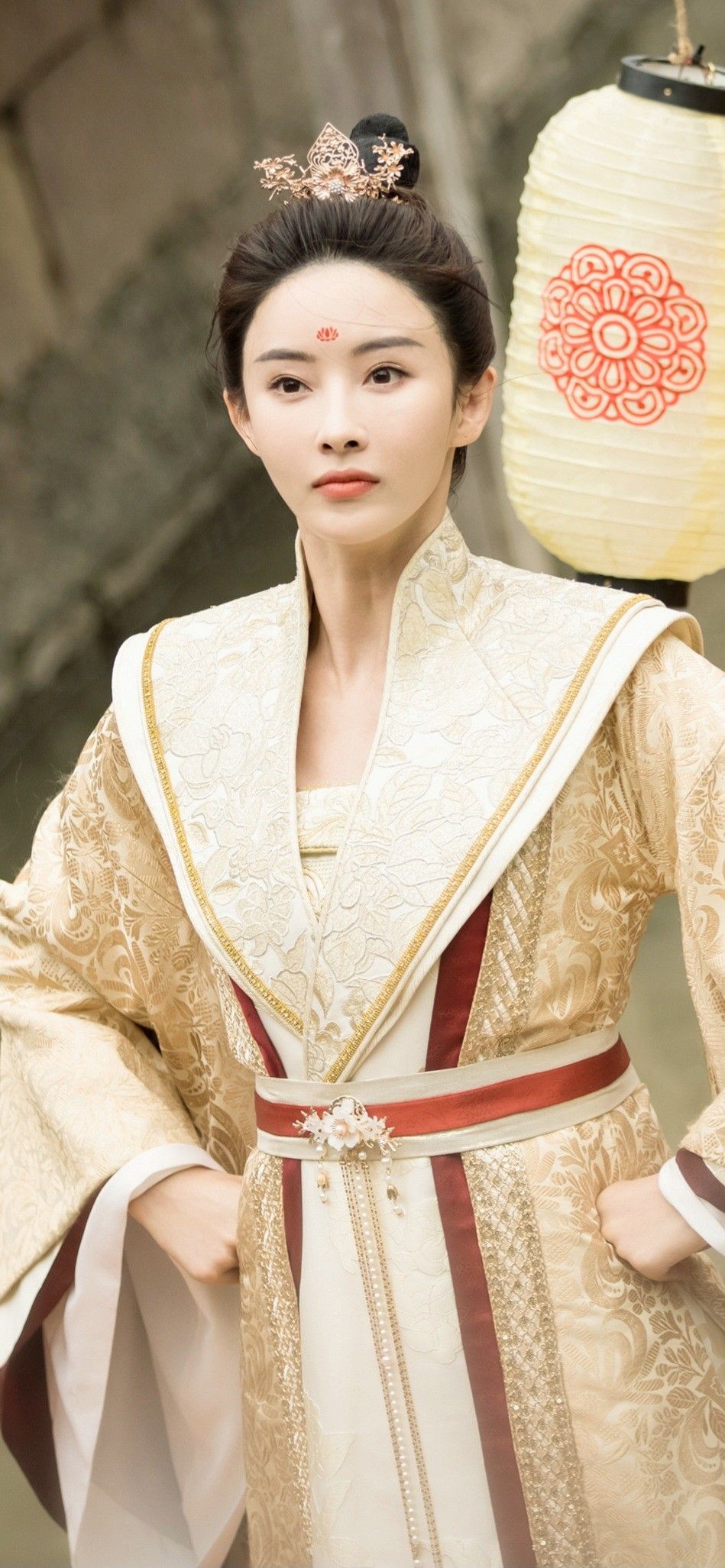 The Evolution of Traditional Chinese Hanfu as Workwear The Evolution of Traditional Chinese Hanfu as Workwear