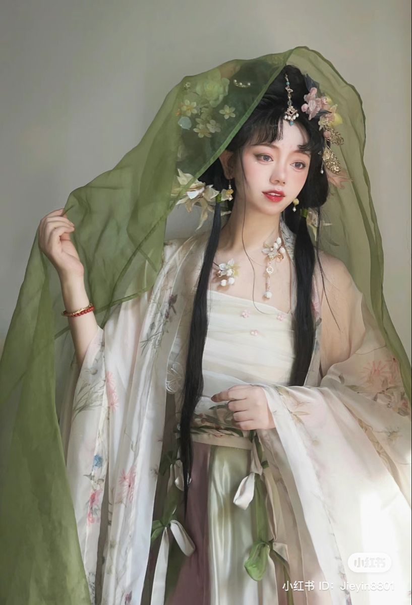 Zhaos Hanfu:The Subtle Charm of Xiaoman Festival Zhaos Hanfu:The Subtle Charm of Xiaoman Festival