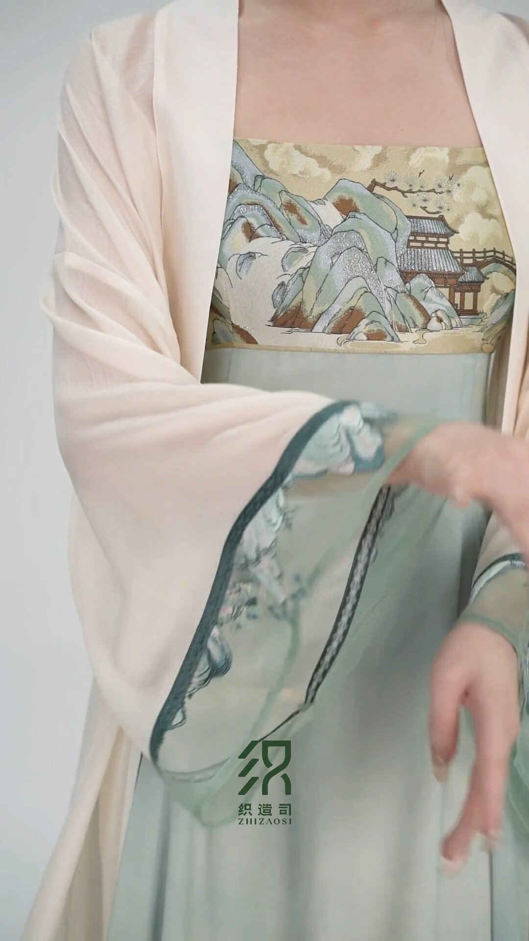 Pavilion Skirt with Horseface Pattern:A Look into the World of Cotton Underskirts Pavilion Skirt with Horseface Pattern:A Look into the World of Cotton Underskirts