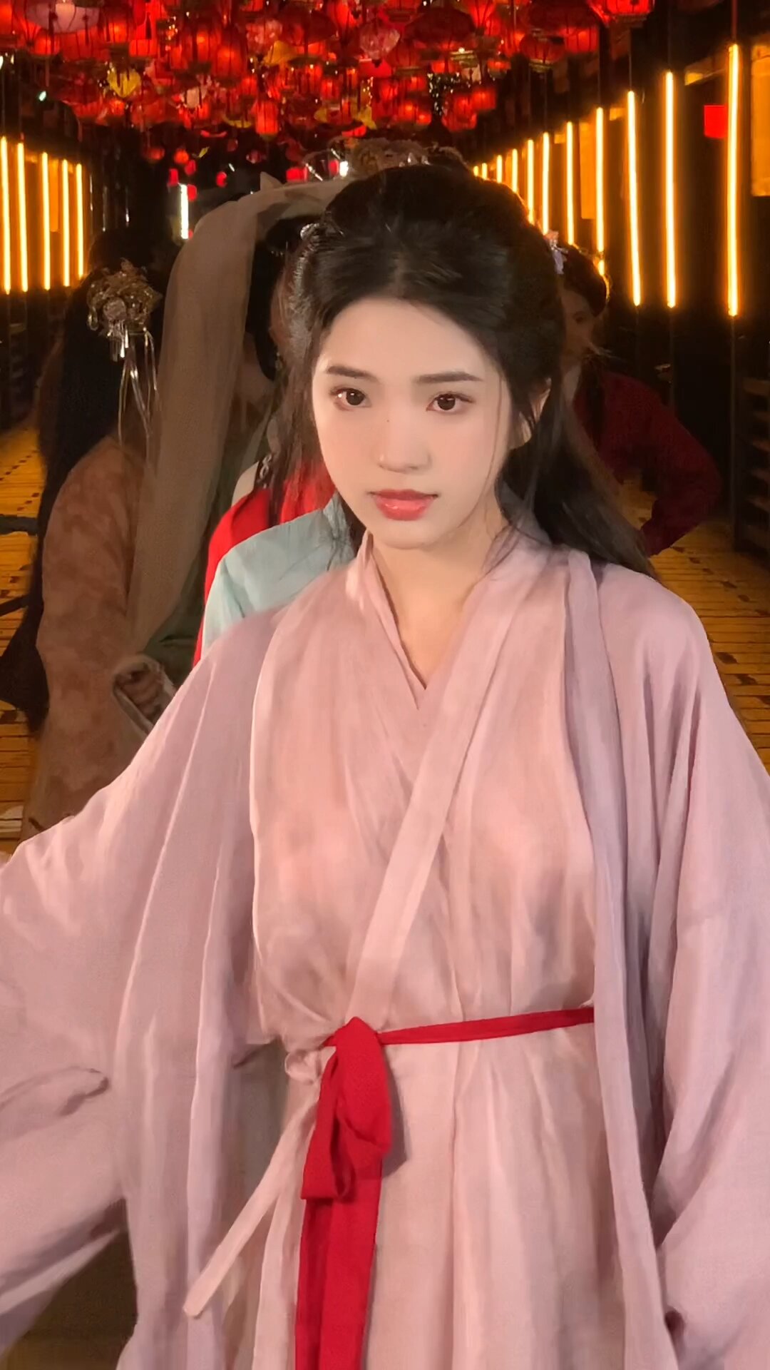 Article Title:Ethereal Hair Styles of Traditional Hanfu Costumes:An Insight into Ancient Beauty Article Title:Ethereal Hair Styles of Traditional Hanfu Costumes:An Insight into Ancient Beauty