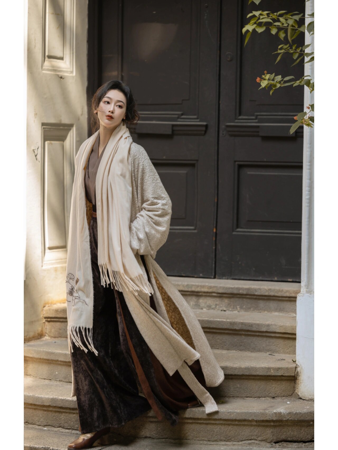 The Elegance of Yellow Rose Cheongsam:A Cultural Journey The Elegance of Yellow Rose Cheongsam:A Cultural Journey