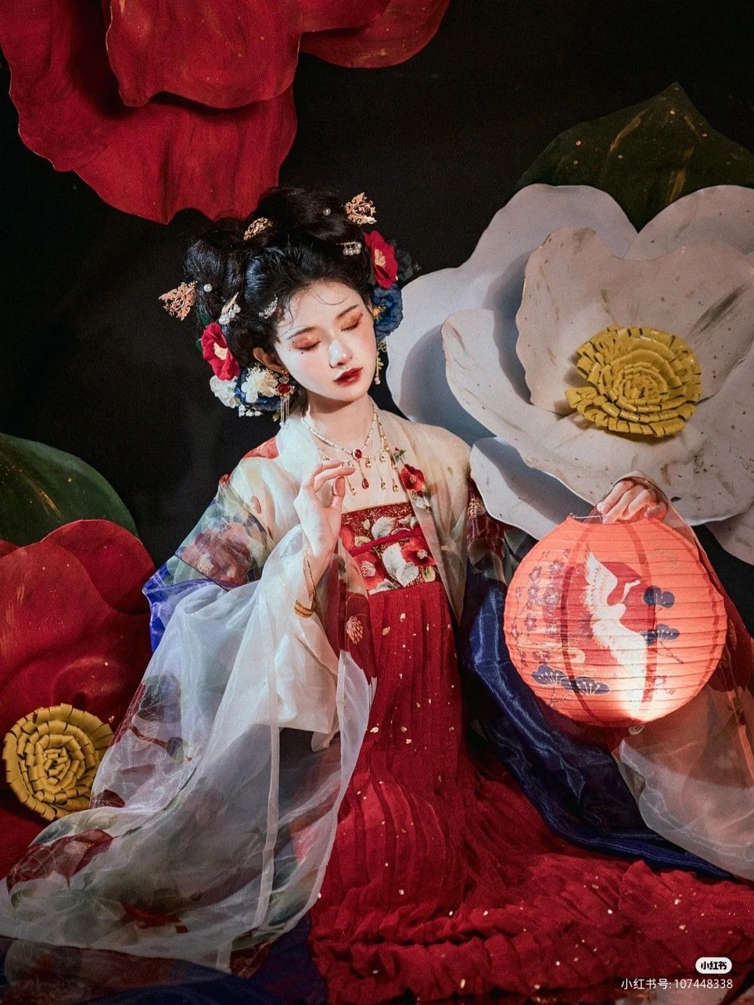 The Enchantment of Blue and White:A Little Girls Journey into the World of Hanfu with Porcelains The Enchantment of Blue and White:A Little Girls Journey into the World of Hanfu with Porcelains