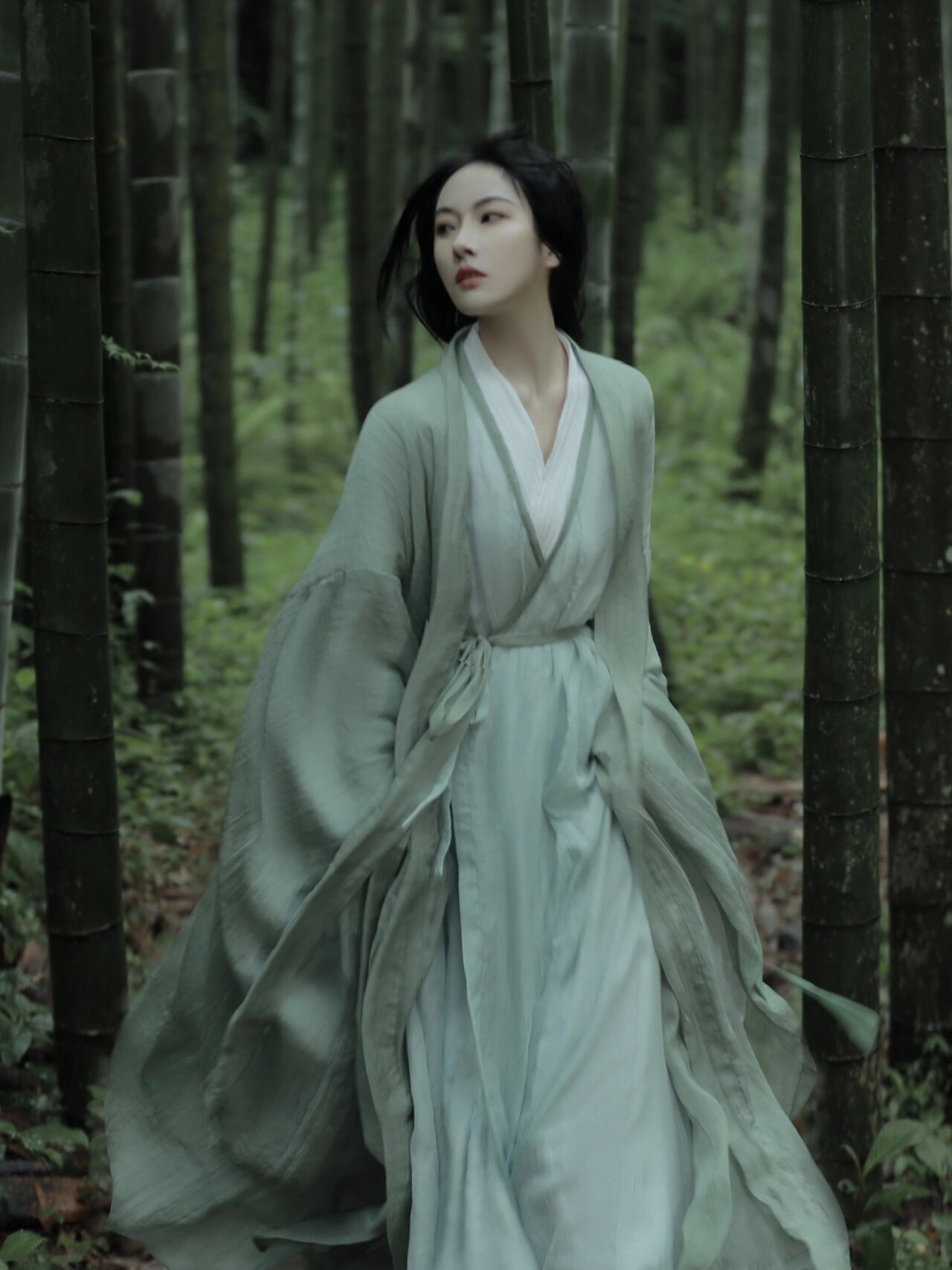 Traditional Chinese Style V-neck Blouse to Match the Horseface Skirt Traditional Chinese Style V-neck Blouse to Match the Horseface Skirt