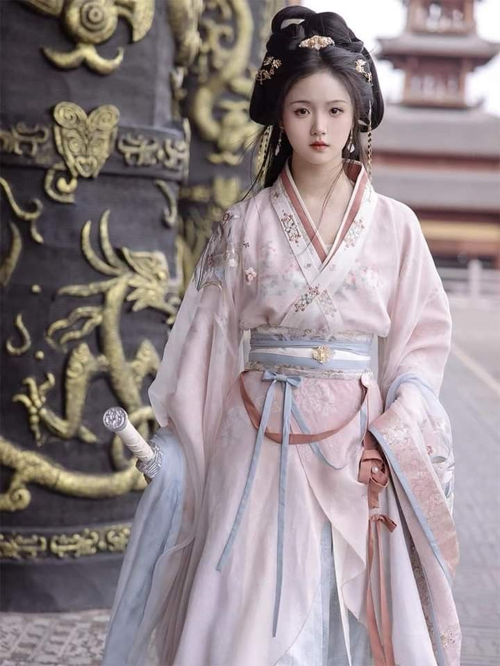 The Cheongsam Skirt in Summer:A Blend of Tradition and Modern Comfort The Cheongsam Skirt in Summer:A Blend of Tradition and Modern Comfort