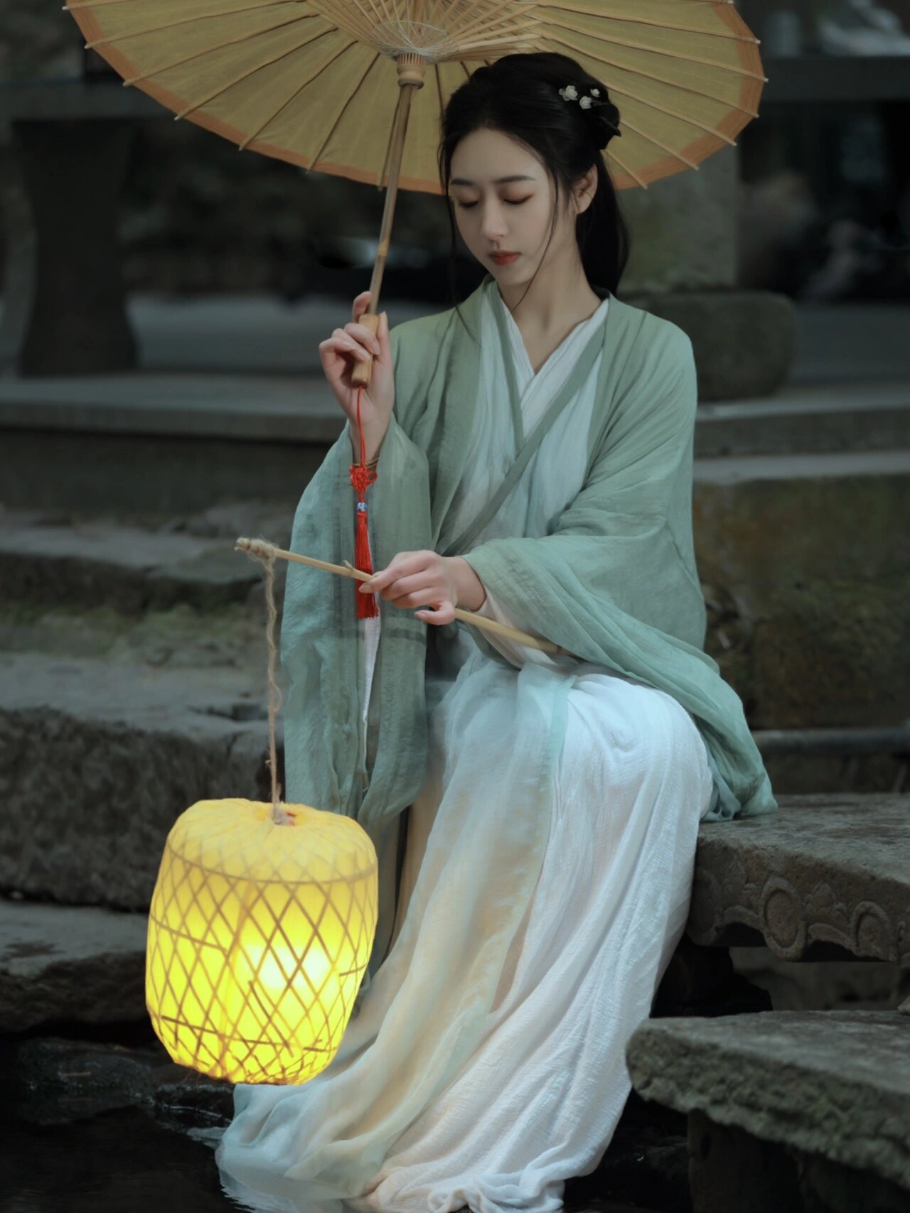 The Jade Rabbit Maiden in Hanfu and the Enigma of the Nine-Tailed Fox The Jade Rabbit Maiden in Hanfu and the Enigma of the Nine-Tailed Fox