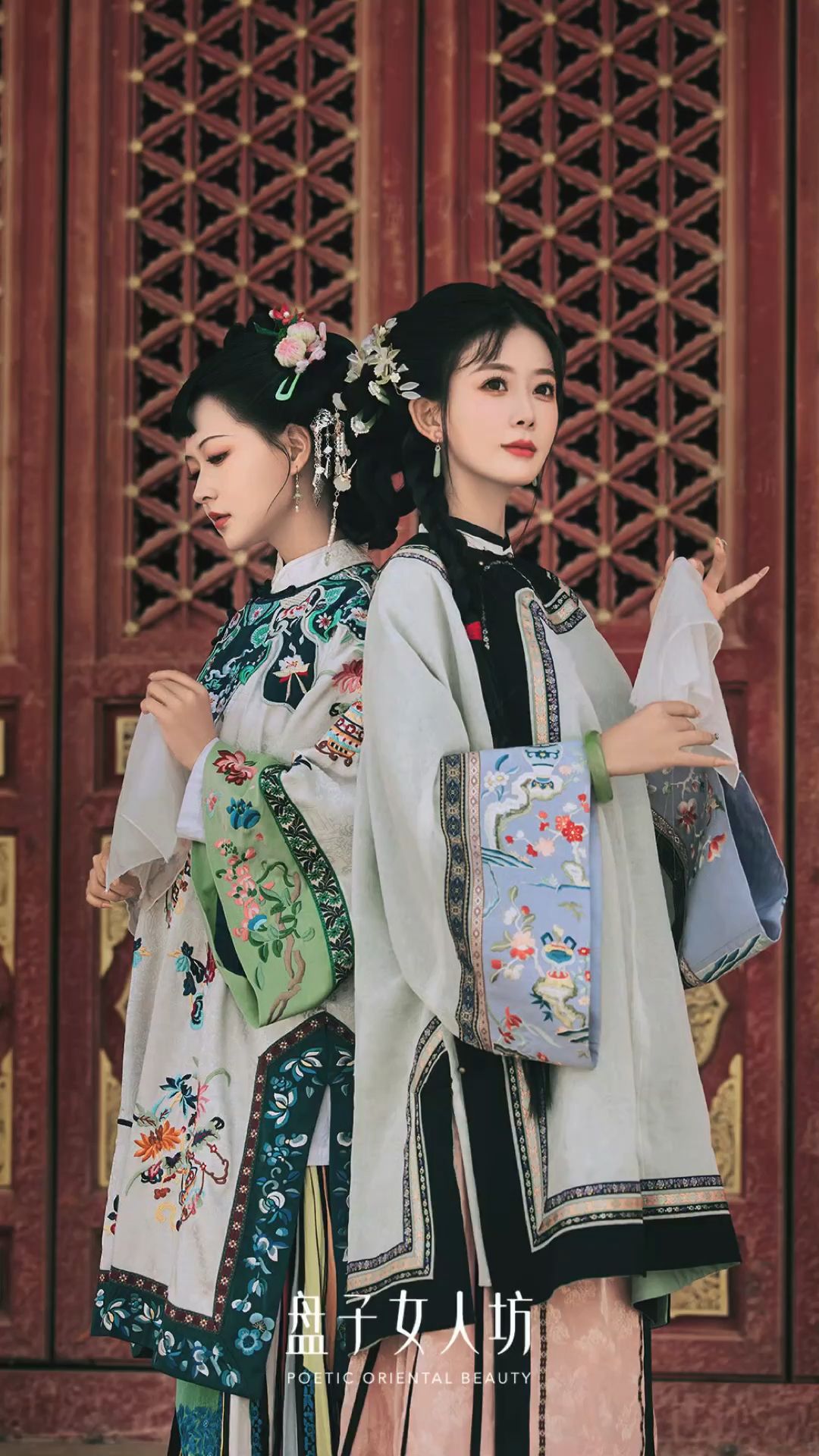 Elegant Child Girls Cheongsam:The 11-Year-Olds Fashion Statement Elegant Child Girls Cheongsam:The 11-Year-Olds Fashion Statement