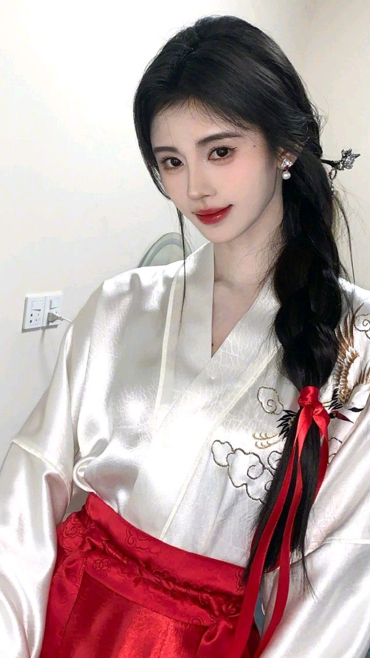 Winter Womens Fashion:The Rise of Hanfu Cape and Ponderosa for Hooded Elegance Winter Womens Fashion:The Rise of Hanfu Cape and Ponderosa for Hooded Elegance