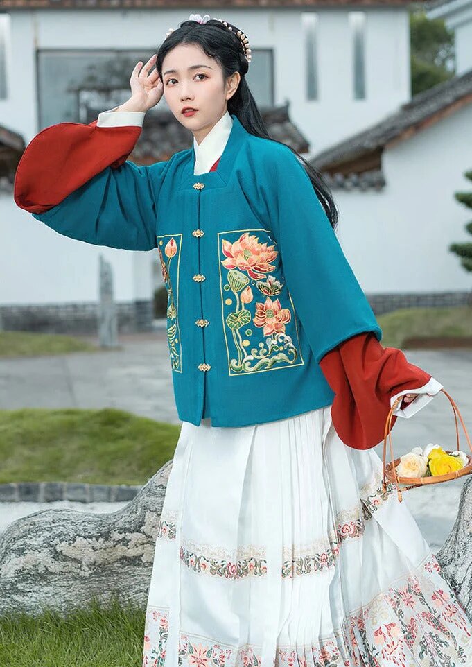 The Evolution of Hanfu Ear Jewelry and Headwear:A Cultural Exploration The Evolution of Hanfu Ear Jewelry and Headwear:A Cultural Exploration