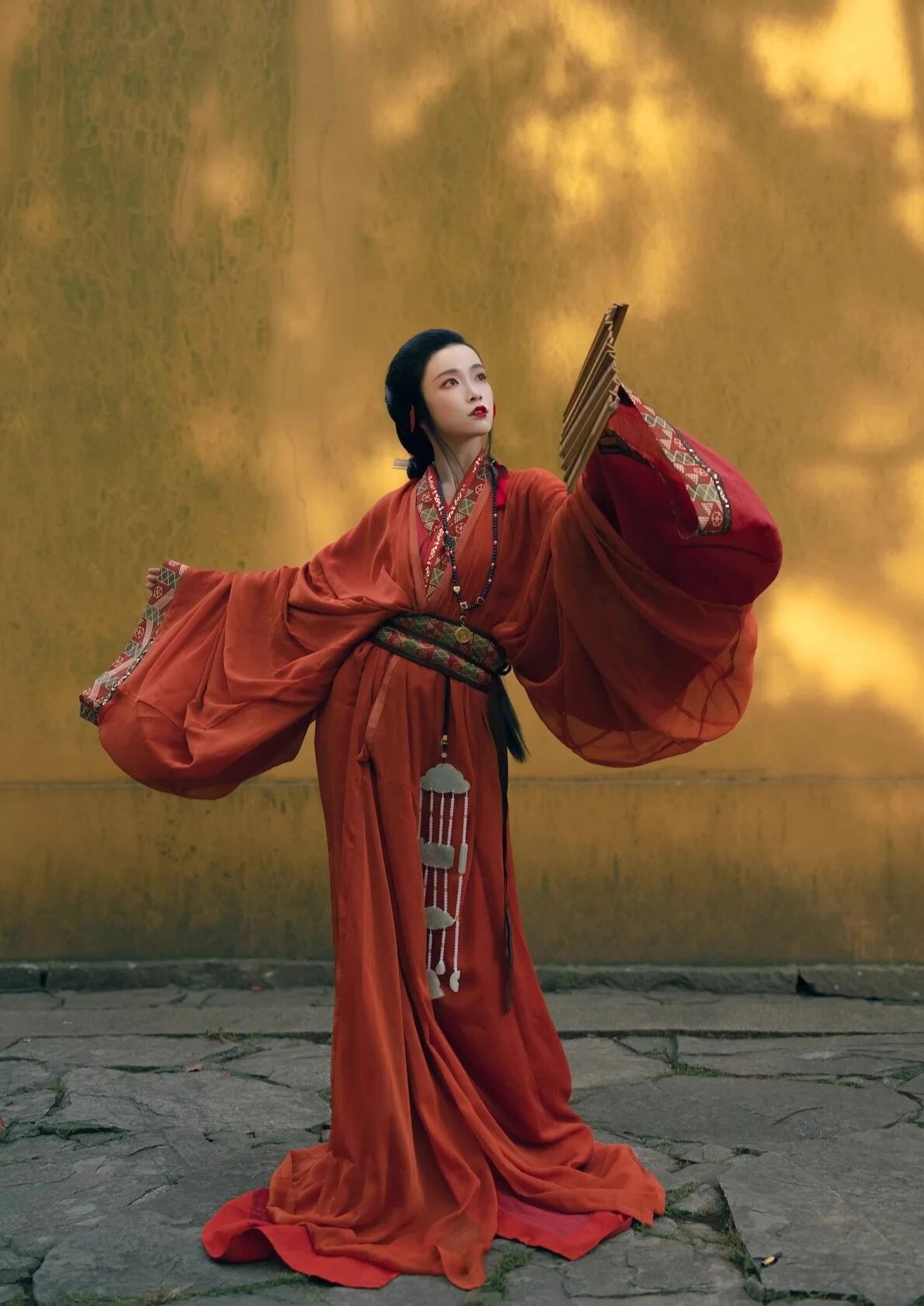 Hanfu Fashion for Girls:The Perfect Pairing of Shoes and Traditional Attire Hanfu Fashion for Girls:The Perfect Pairing of Shoes and Traditional Attire