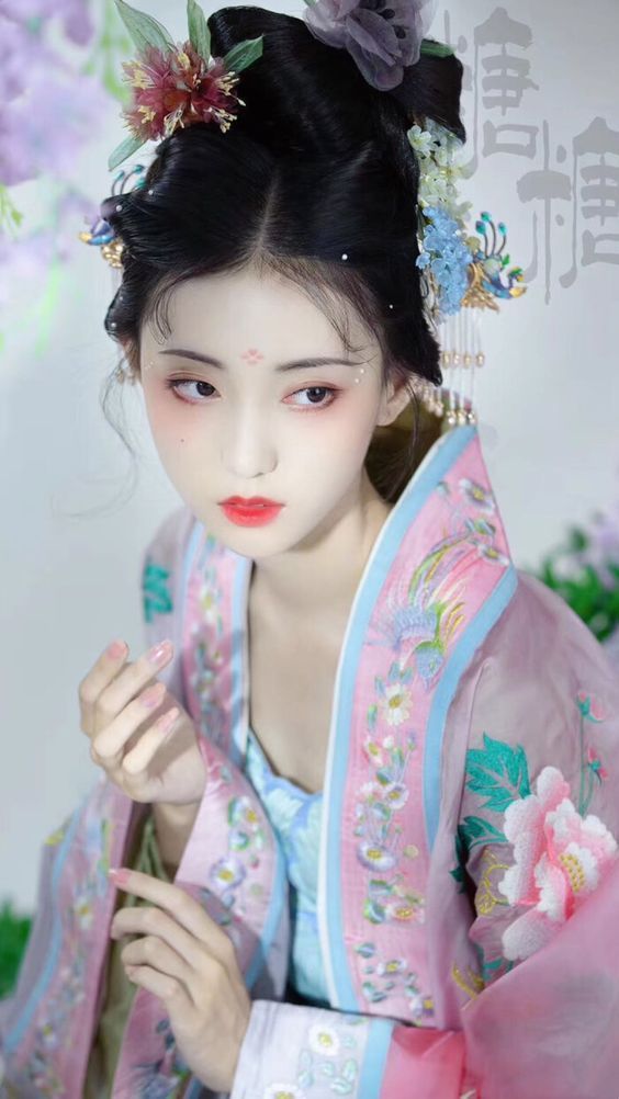 Uji Childrens Wear:The Enchanting Fusion of Traditional Hanfu Fashion and Modern Childrenswear