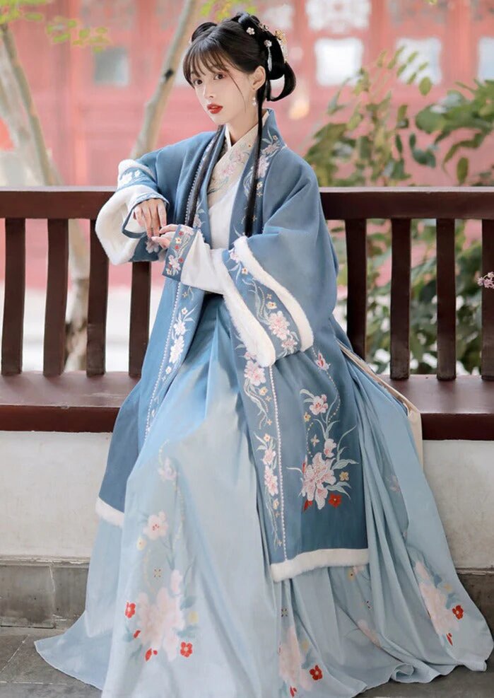 Embracing the Ethereal Beauty of蚀骨旗袍:A Journey into Plus-Size,Age-Defying Elegance Embracing the Ethereal Beauty of蚀骨旗袍:A Journey into Plus-Size,Age-Defying Elegance