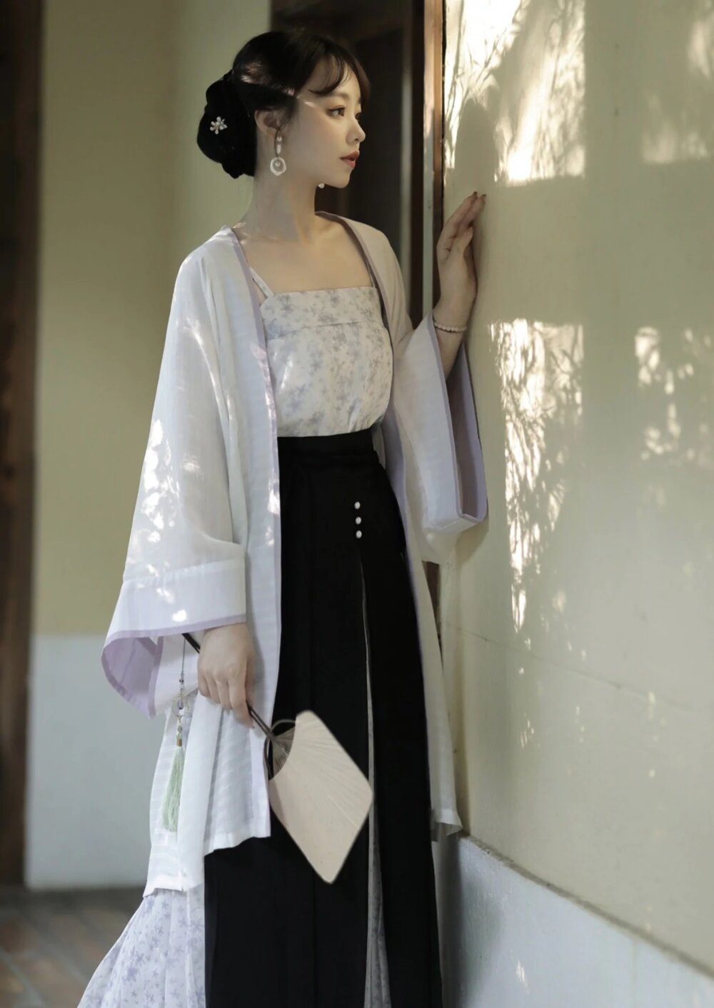 The Mamenqun Hanfu:A Blend of Tradition and Modernity in Chinese Cultural Fashion The Mamenqun Hanfu:A Blend of Tradition and Modernity in Chinese Cultural Fashion