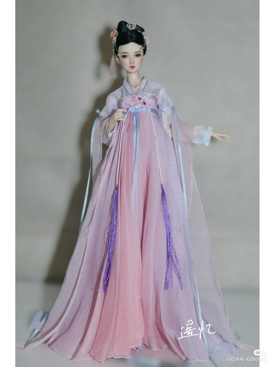 The Journey of Traditional Hanfu for 14-Year-Olds and 13-Year-Olds The Journey of Traditional Hanfu for 14-Year-Olds and 13-Year-Olds