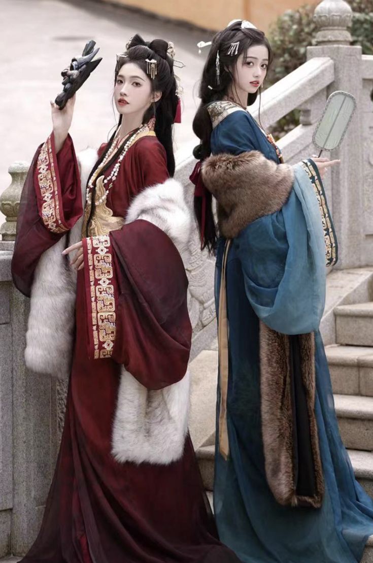 Traditional Chinese Style Puffy Down Ma-Face Skirt and Jacket Traditional Chinese Style Puffy Down Ma-Face Skirt and Jacket
