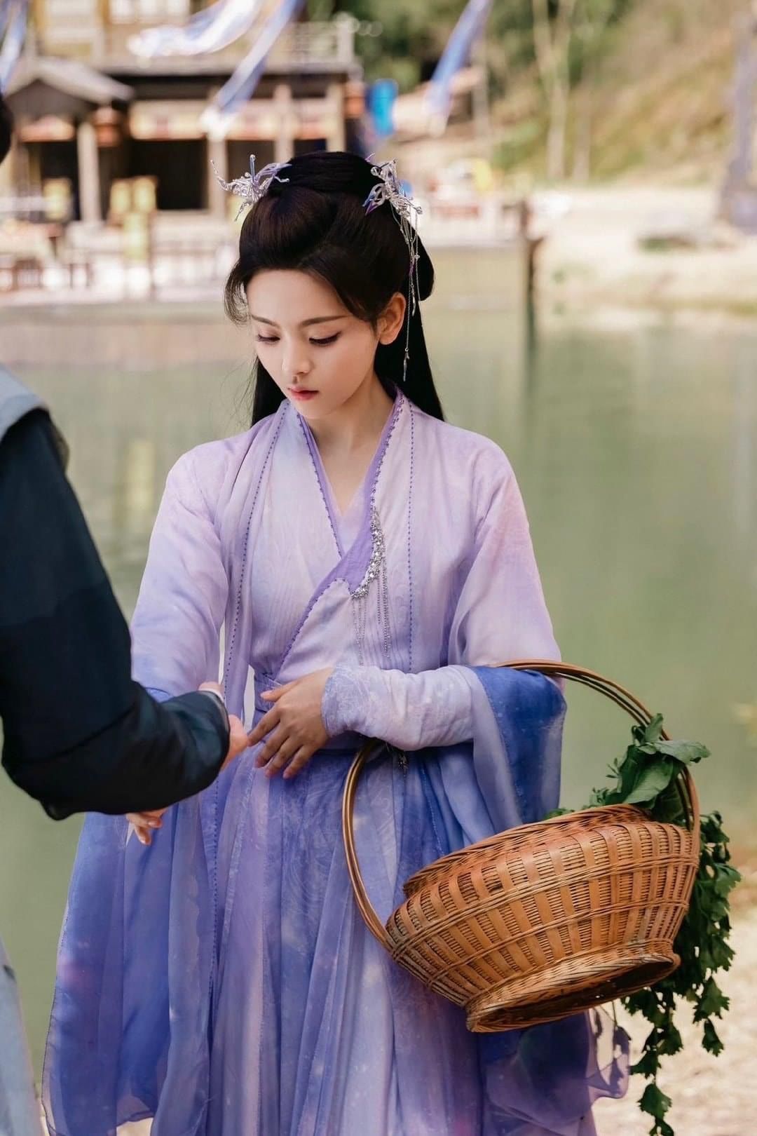 The Rise of Hanfu Rental Services:Exploring the Cultural Revival of Traditional Chinese Fashion The Rise of Hanfu Rental Services:Exploring the Cultural Revival of Traditional Chinese Fashion