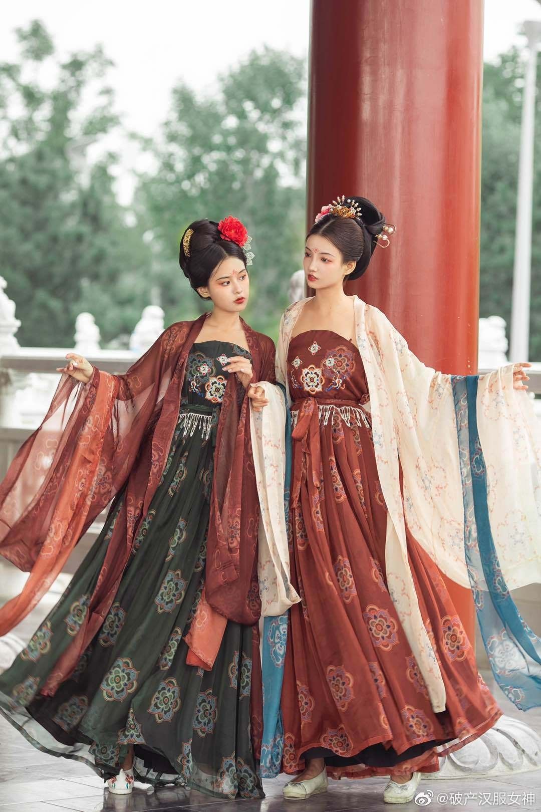Qipao Plaster Dolls:A Blend of Traditional Elegance and Modern Craftsmanship Qipao Plaster Dolls:A Blend of Traditional Elegance and Modern Craftsmanship