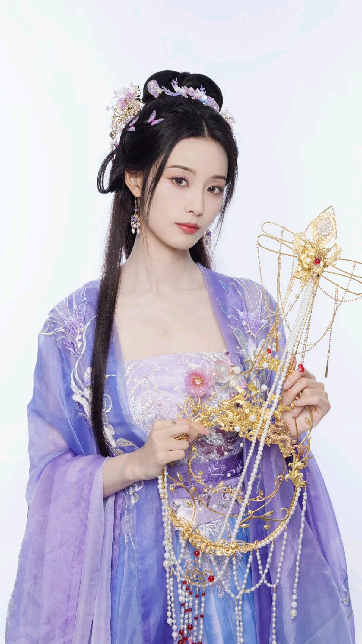 Enhanced Cheongsam for Little Girls:A Traditional Spring Festival Outfit Enhanced Cheongsam for Little Girls:A Traditional Spring Festival Outfit