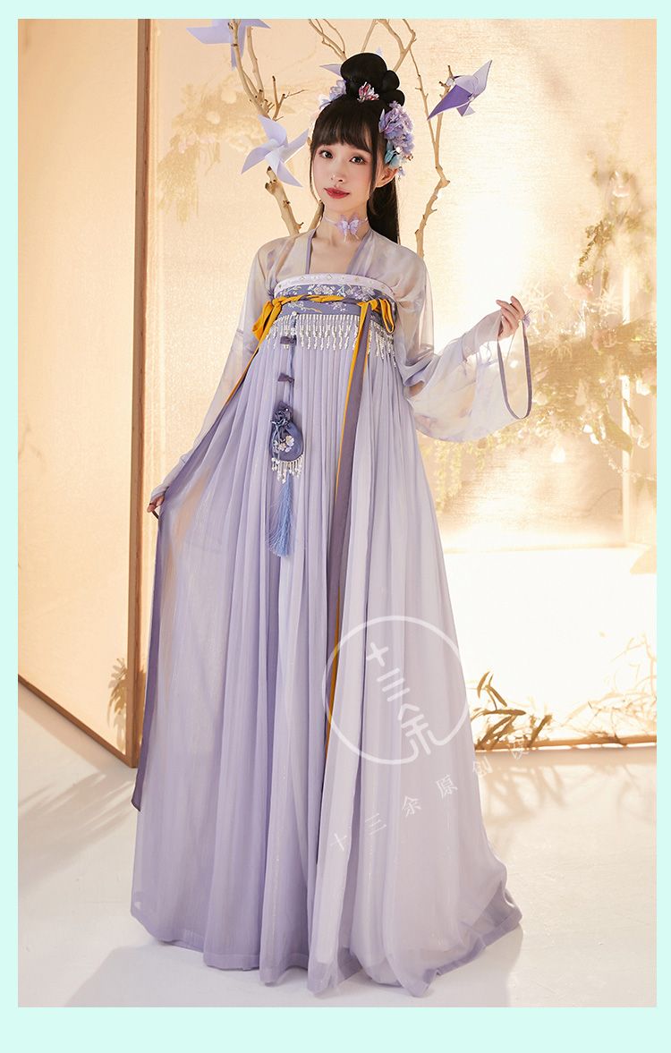 Traditional Hanfu Fashion:The Rise of Adult Short-sleeved Hanfu Apparel Traditional Hanfu Fashion:The Rise of Adult Short-sleeved Hanfu Apparel