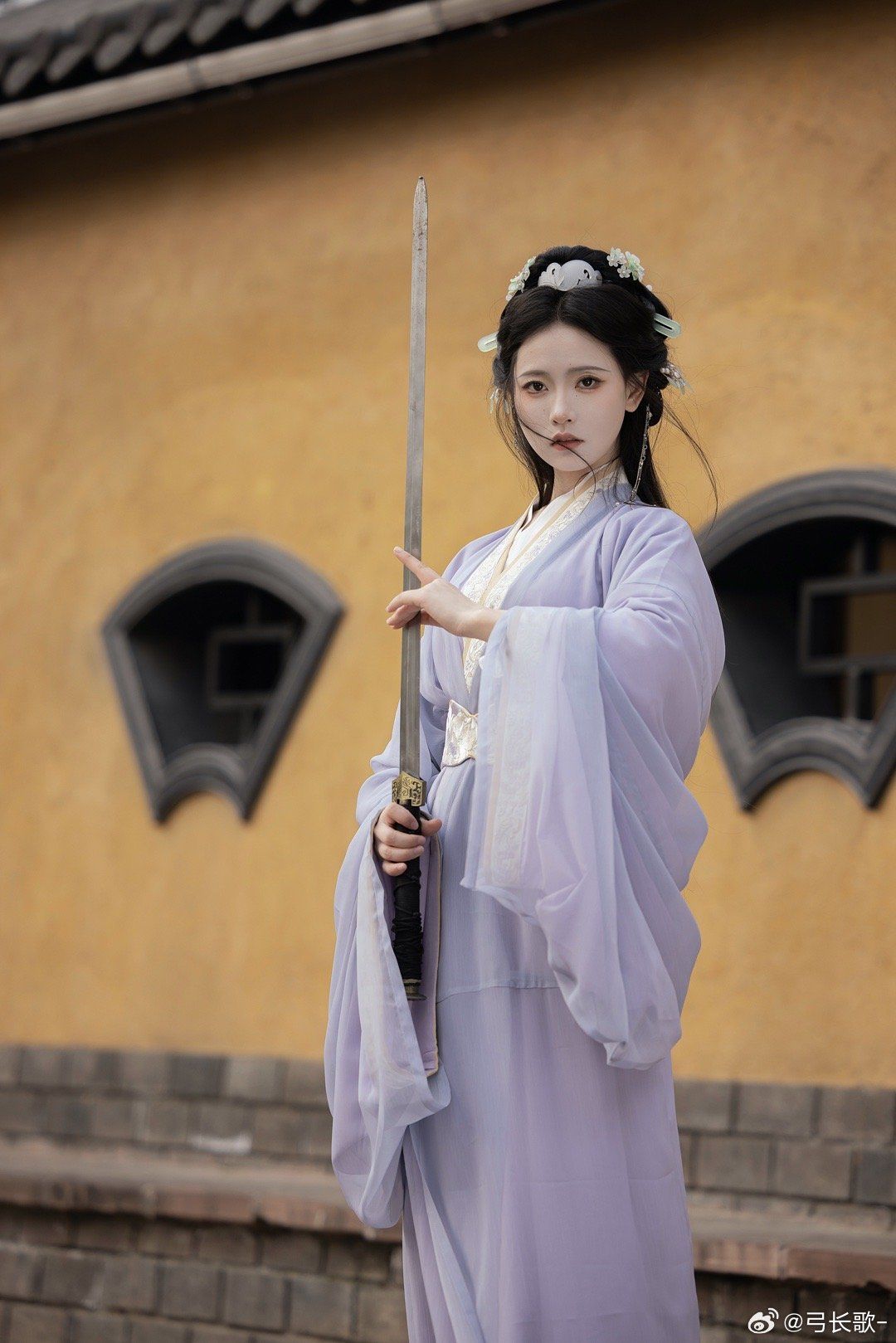 Neo-Chinese Cheongsam Gown in a Salute Ceremony:The Charm of Peach Blossom Pink