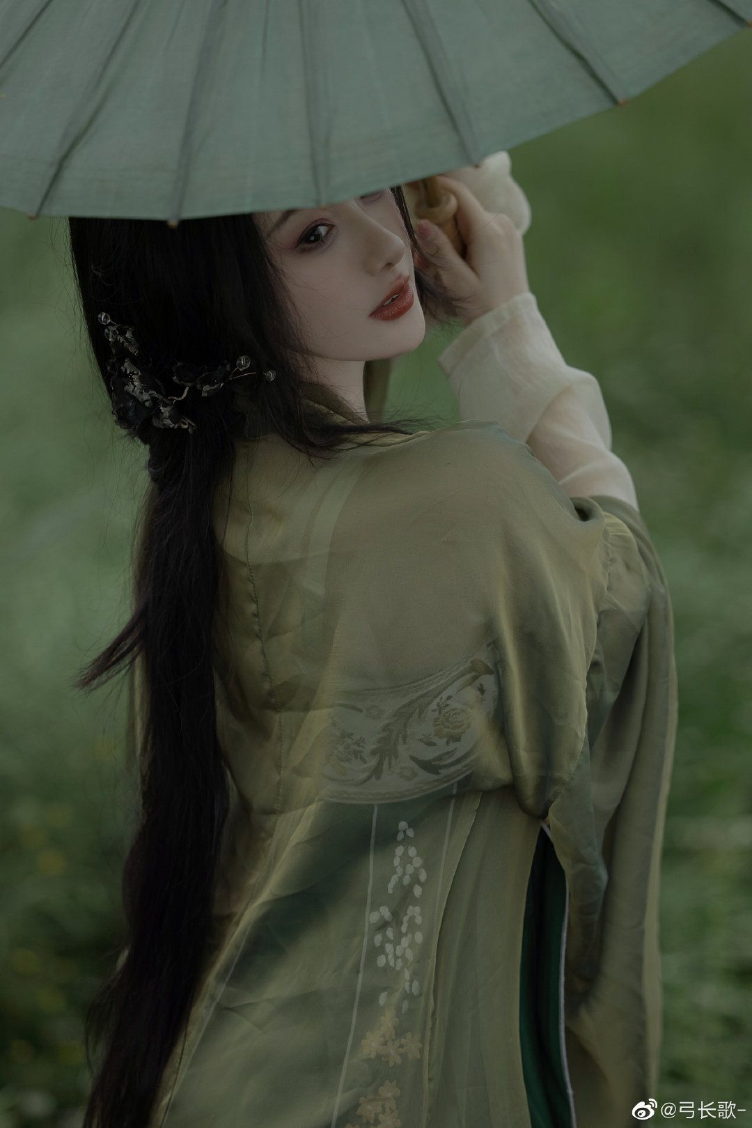 Ancient Style Childrens Horseface Skirt:A Journey into Traditional Chinese童装时尚 Ancient Style Childrens Horseface Skirt:A Journey into Traditional Chinese童装时尚