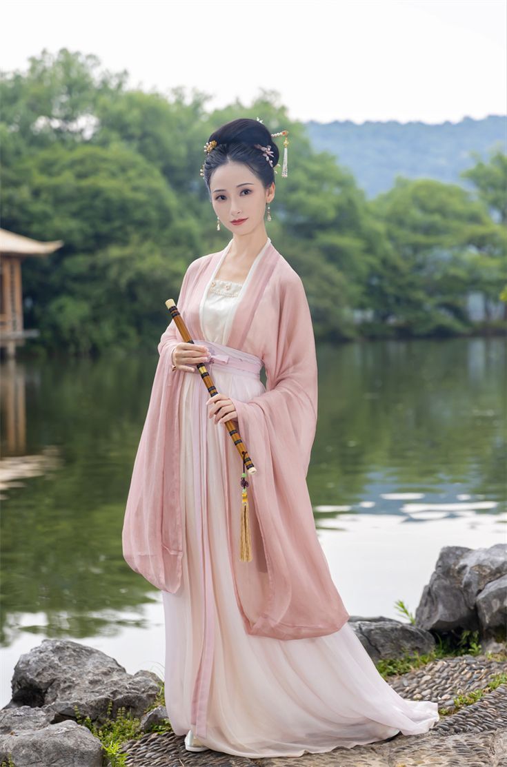 Hanfu Hair Styling and Hair Fixation Techniques Hanfu Hair Styling and Hair Fixation Techniques