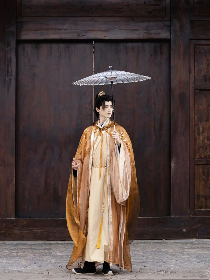 Stunning Qipao:The Allure of Cheongsam in Autumn and Winter Stunning Qipao:The Allure of Cheongsam in Autumn and Winter