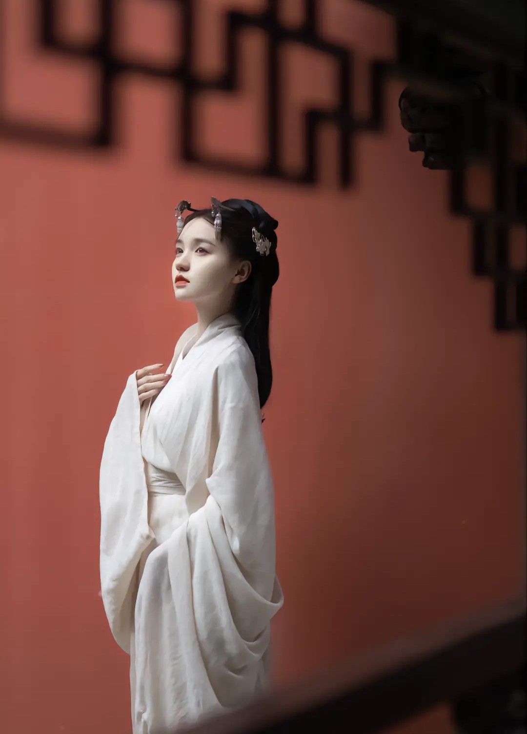 The Revival of Chinese Traditional Clothing:Bai Cai Hanfu and the Hunt for Hidden Gems The Revival of Chinese Traditional Clothing:Bai Cai Hanfu and the Hunt for Hidden Gems