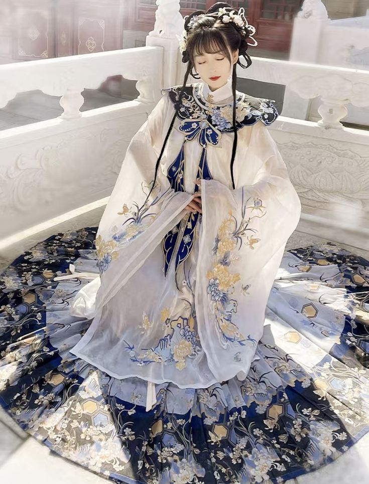 Father-Son Traditional Chinese Attire:The Embrace of Hanfu as a Bond of Love and Unity