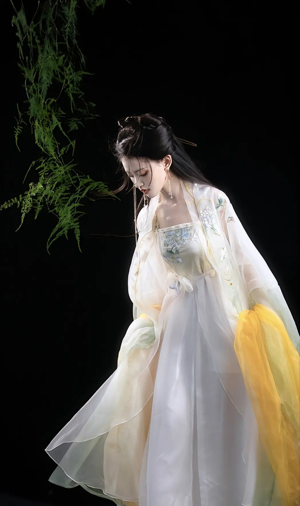 Chinese Cheongsam for Girls:A Look into the World of Pure Cotton Qunfashion Chinese Cheongsam for Girls:A Look into the World of Pure Cotton Qunfashion