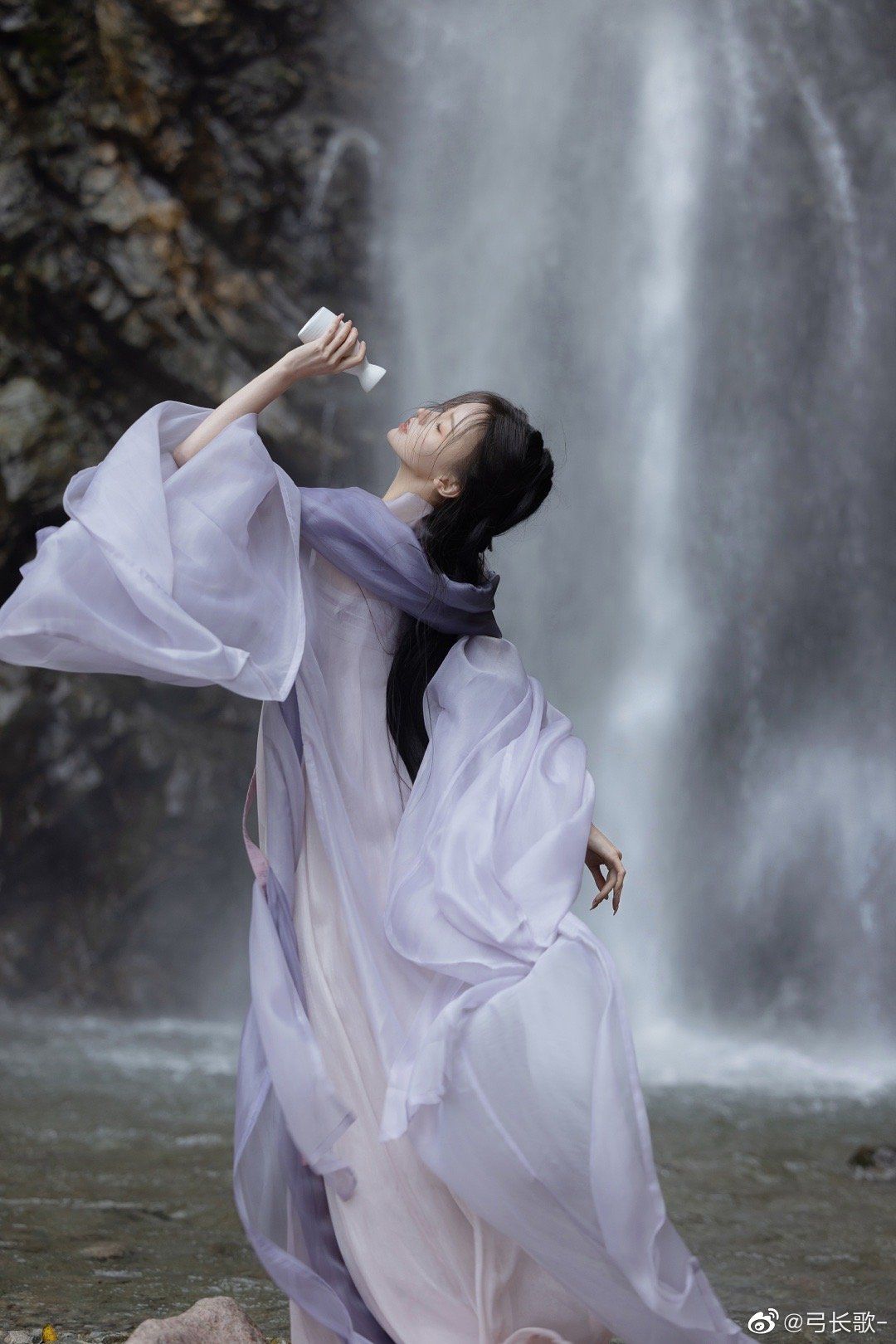 Little Girls Traditional Chinese Hanfu Shoes:A Glimpse into the Splendor of Cultural Heritage Little Girls Traditional Chinese Hanfu Shoes:A Glimpse into the Splendor of Cultural Heritage