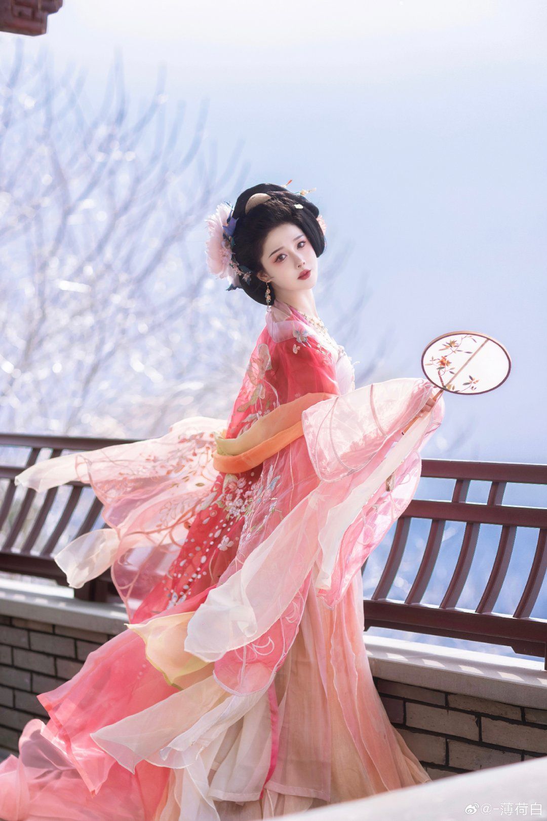 Winter Hanfu Skirt for Girls:A Guide to Traditional Chinese Dressing Winter Hanfu Skirt for Girls:A Guide to Traditional Chinese Dressing