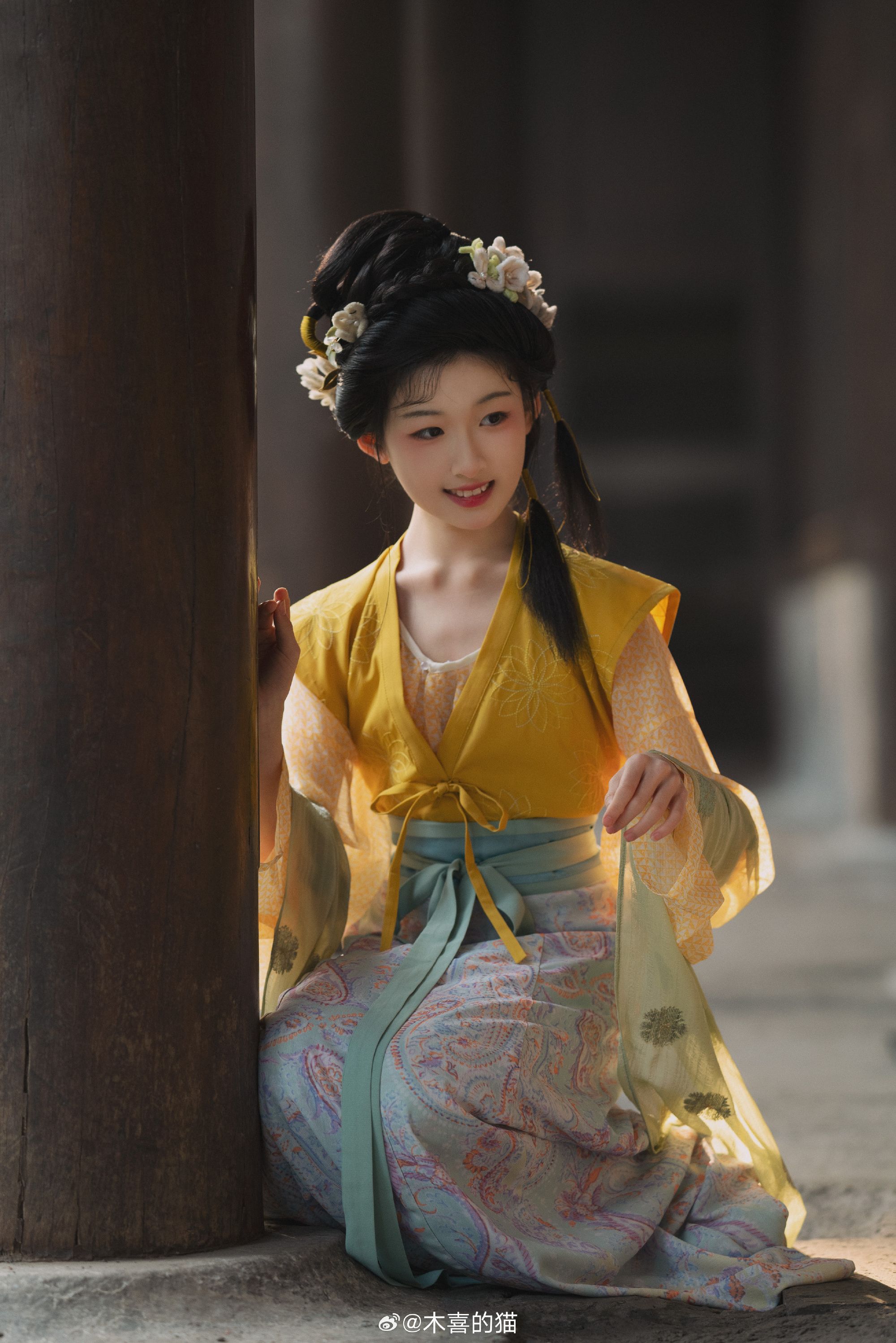 Qiu Jingyi’s Hanfu Style in Yun Xi Zhuan’Exploring the Elegance of Traditional Chinese Costume