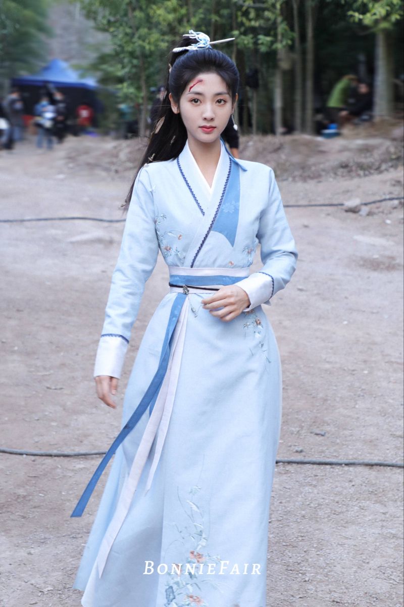 Pavilion of Cultural Splendor:The Kunpeng Hanfu Story Pavilion of Cultural Splendor:The Kunpeng Hanfu Story