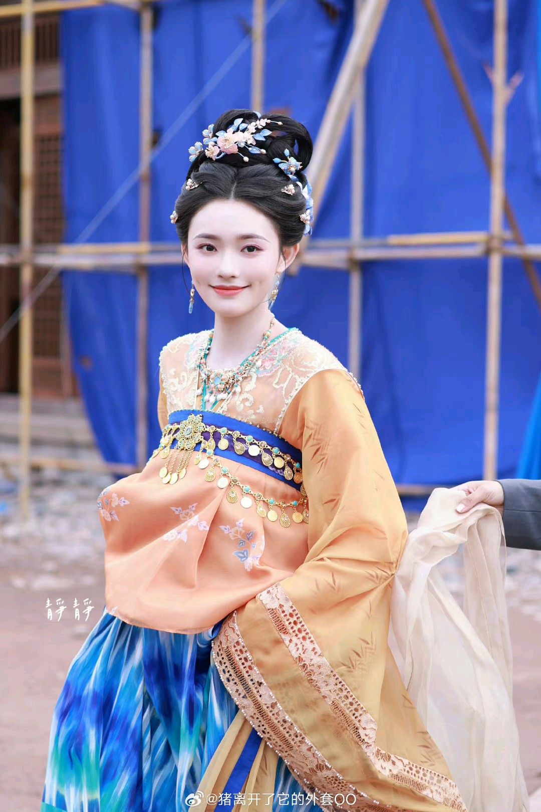Enhanced Childrens Hanfu Cape:A Thicker Version for Winter Comfort Enhanced Childrens Hanfu Cape:A Thicker Version for Winter Comfort