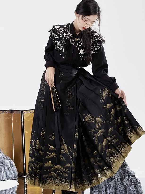 Elegant Cheongsam for Petite and Curvier Girls Elegant Cheongsam for Petite and Curvier Girls