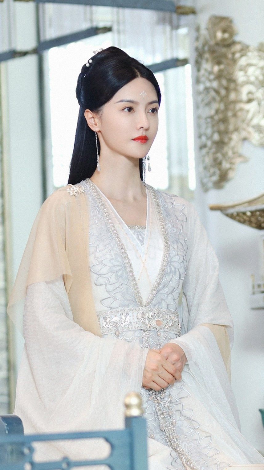 Embracing Traditional Elegance:The Rise of Girls Hanfu Cheongsam Fashion Embracing Traditional Elegance:The Rise of Girls Hanfu Cheongsam Fashion