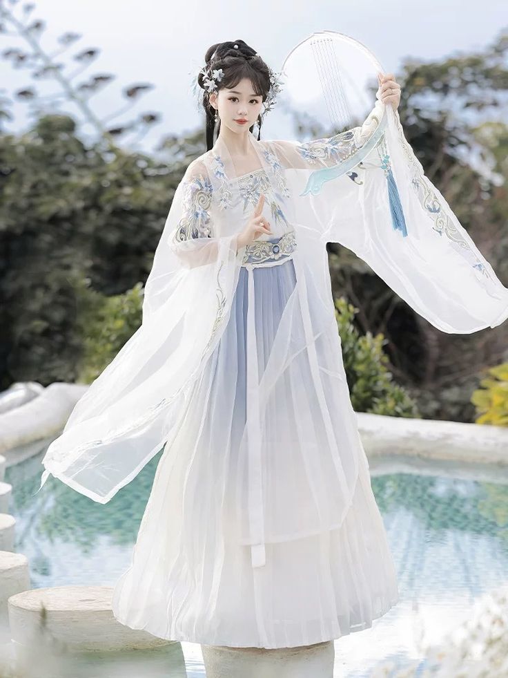 Embracing the New Year with a Stylish Cheongsam Blouse Embracing the New Year with a Stylish Cheongsam Blouse