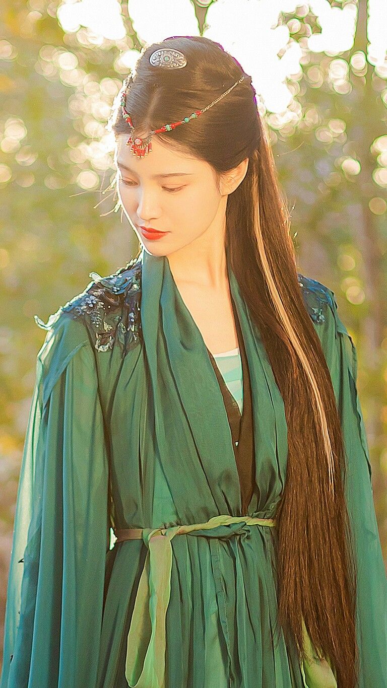 Hanfu Ancient Style Shoes:Girls Fashion in Traditional Elegance Hanfu Ancient Style Shoes:Girls Fashion in Traditional Elegance