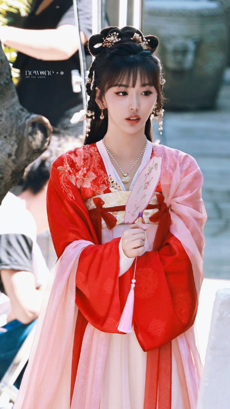 The Evolution of Hanfu Cross-Over Collars:A Cultural Journey The Evolution of Hanfu Cross-Over Collars:A Cultural Journey