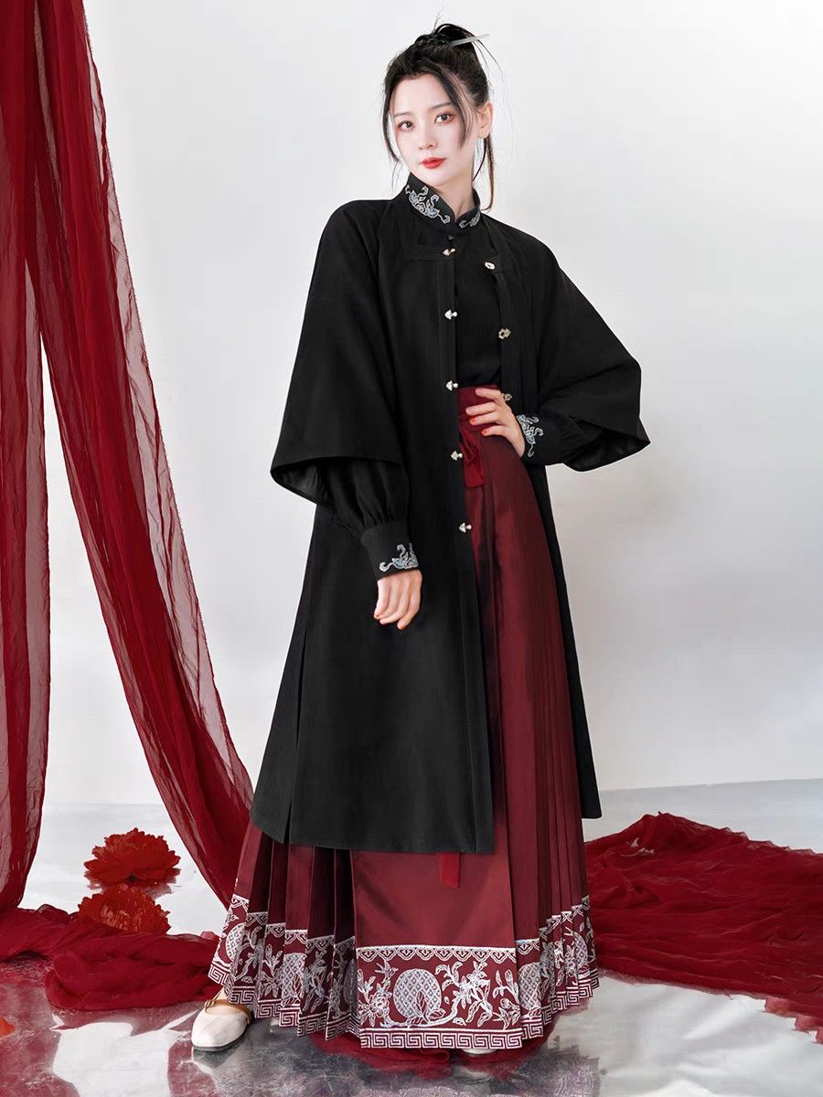 Enhanced Qipao-Style Dress for the Plus-Size Figure:A Fashion Evolution Enhanced Qipao-Style Dress for the Plus-Size Figure:A Fashion Evolution