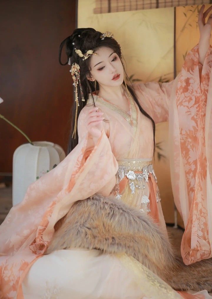 Ethereal Elegance:The Enchantment of Mesh Hanfu Shoes Ethereal Elegance:The Enchantment of Mesh Hanfu Shoes