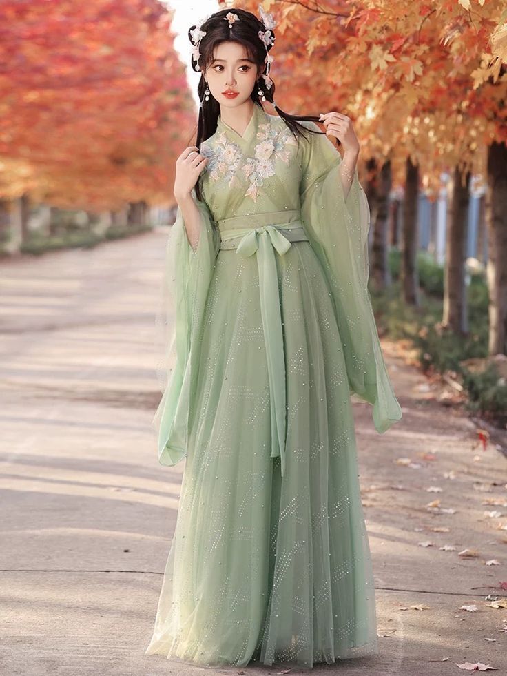 The Perfect Pairing of Cheongsam and Mid-Heeled Shoes
