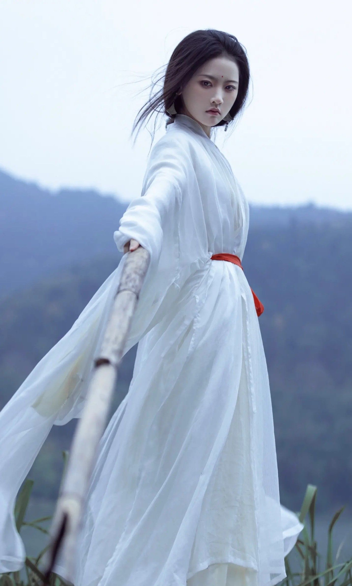 Tall and Elegant:The Rise of Hanfu Fashion for Tall Individuals Tall and Elegant:The Rise of Hanfu Fashion for Tall Individuals