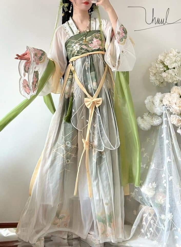 Youthful and Stylish Cheongsam for Summer:The New Fashion Trend for Women Youthful and Stylish Cheongsam for Summer:The New Fashion Trend for Women