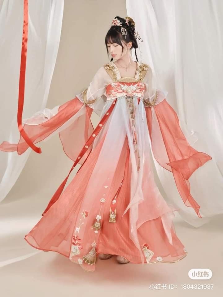 My BFF and the Charm of Hanfu:A Journey into Traditional Elegance My BFF and the Charm of Hanfu:A Journey into Traditional Elegance